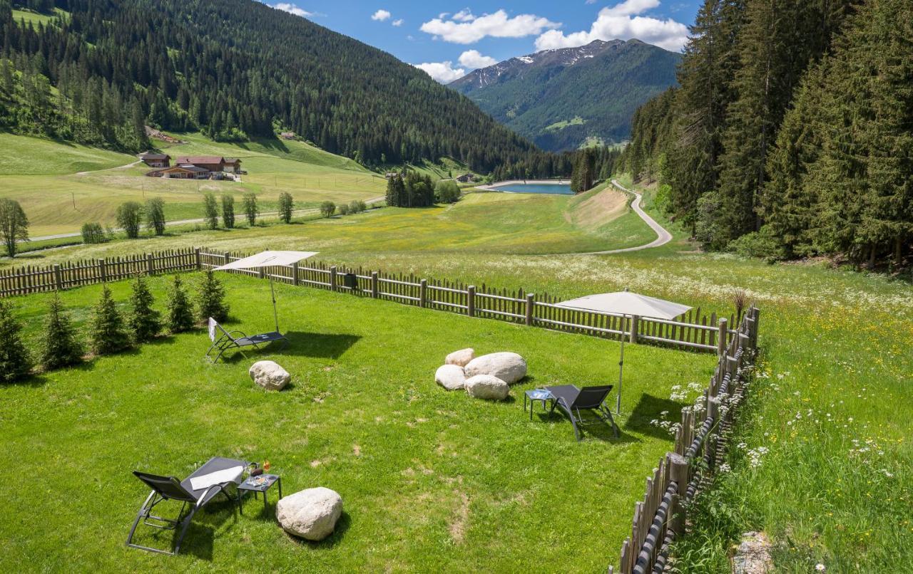 Gasthof Rabenstein Sarentino ภายนอก รูปภาพ