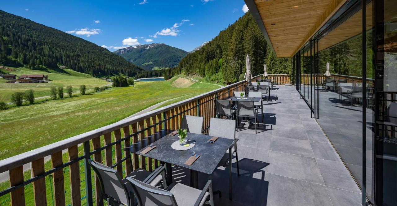 Gasthof Rabenstein Sarentino ภายนอก รูปภาพ